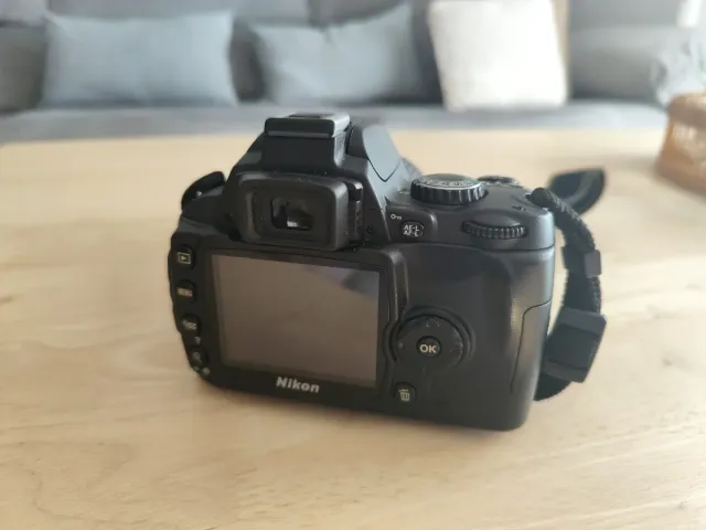 Cámara fotos Nikon Funda incluida en el precio.