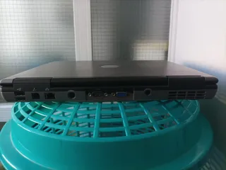 Portátil DELL Latitudes d520