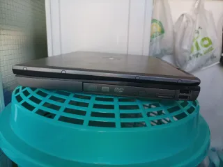 Portátil DELL Latitudes d520