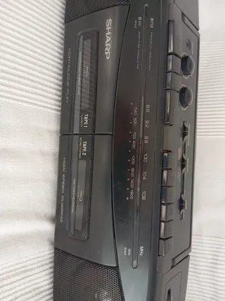 Radio Sharp Negra Vintage