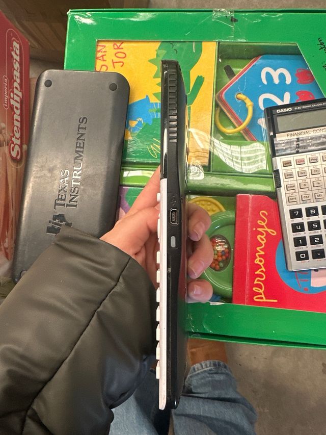 Calculadora Texas Instruments TI-83