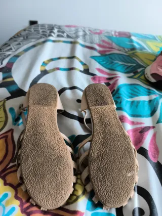 Sandalias niña T31 beige