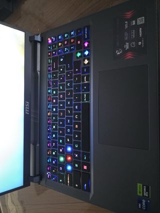 Portátil gaming MSI con un diseño moderno y potent