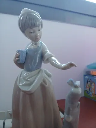 Figura Nao by Lladro Niña