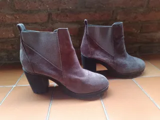 Botines grises de ante