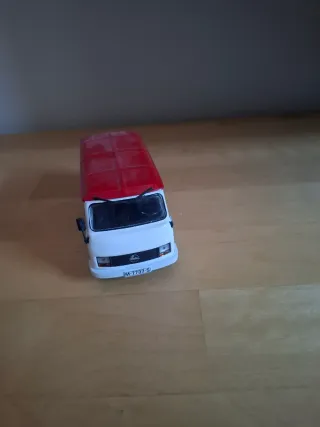 Furgoneta Colección Fósforos Pirineo