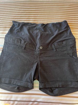 pantalón corto premamá T-38. son elásticos.