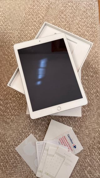 iPad 32GB Wi-Fi · Modelo A1822 · como nuevo