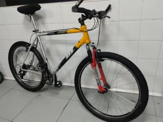 Bicicleta de Montaña BH