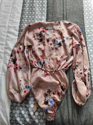 Precioso body flores talla S-M