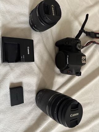 Fotocamera Canon EOS Rebel T7 Nera