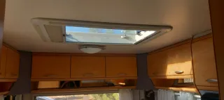 Caravana knaus sudwina -450 TF TUF  1050 Kilos