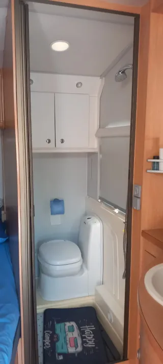 Caravana knaus sudwina -450 TF TUF  1050 Kilos