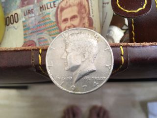 Lote de monedas antiguas y billetes