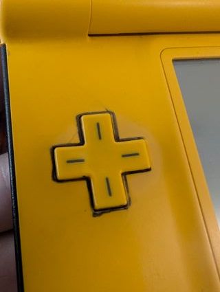 Nintendo DSi XL Gialla + Caricatore + Gioco