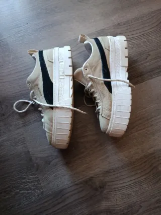 Zapatillas Puma Beige y Negro