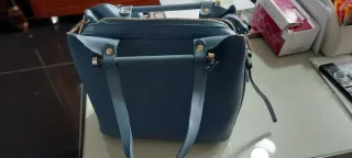 Bolso polipiel celeste seminuevo