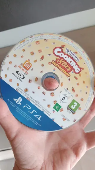 Sony PS4 Slim 1TB + 2 Joypad + Gioco