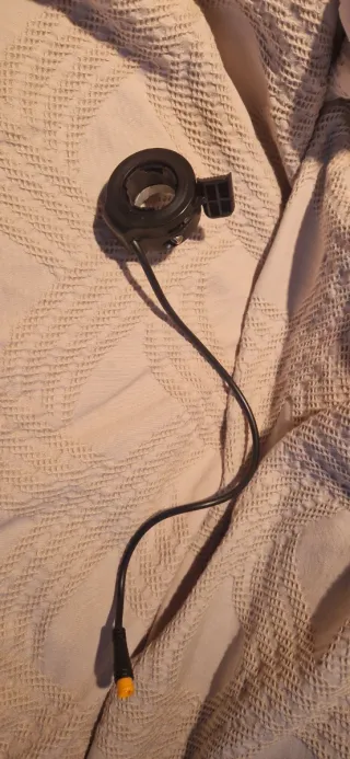 Acelerador Bicicleta/Patinete Eléctrico