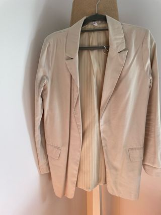 Americana beige de mujer