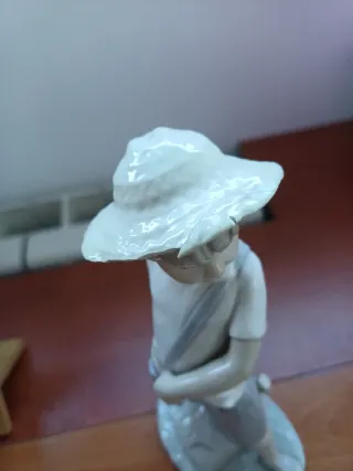 Figura Nao by Lladro Niño