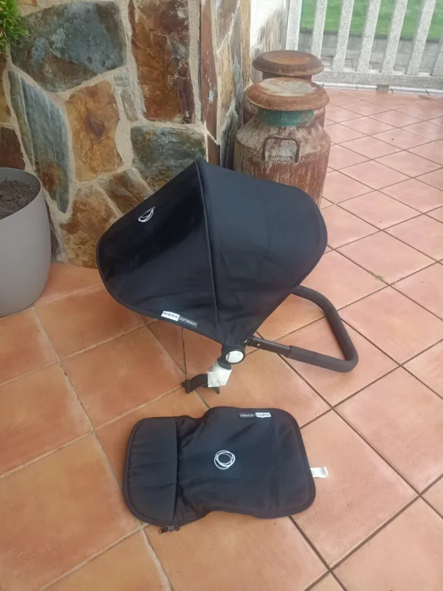 Capota y cubrepies Bugaboo Camaleon