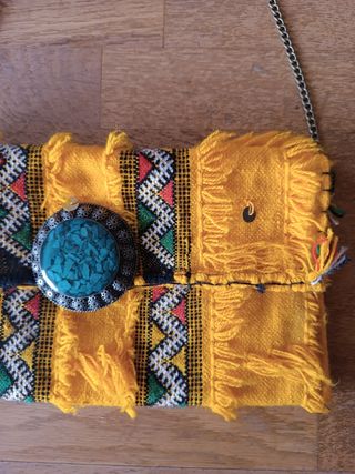 Bolso Kilim Amarillo con Piedra Turquesa