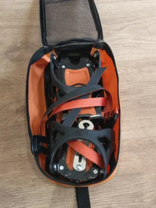 Crampones 12 puas con funda Nuevos