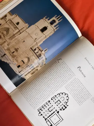 LIBRO 33 CATEDRALES DE ESPAÑA GRAN FOMATO Y PESADO