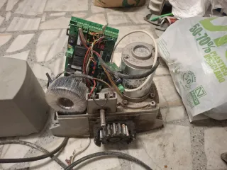 Motor puerta corredera