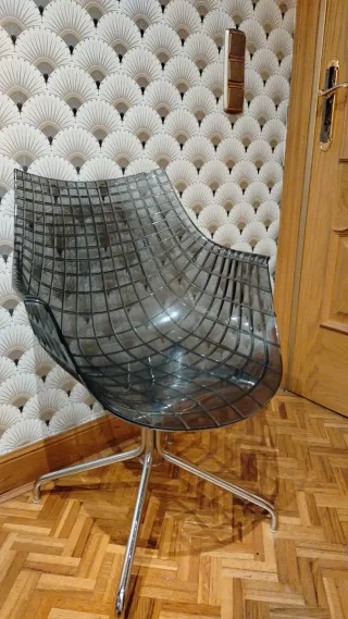 Silla Acrílico y Acero Diseño Moderno