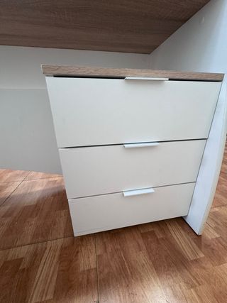 Escritorio madera y blanco con cajonera