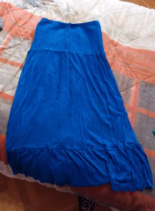 Vestido azul largo con cinturón