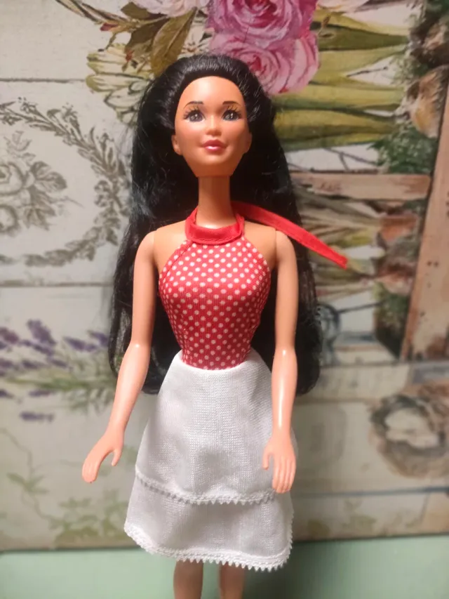 vestido rojo lunares y blanco para Barbie