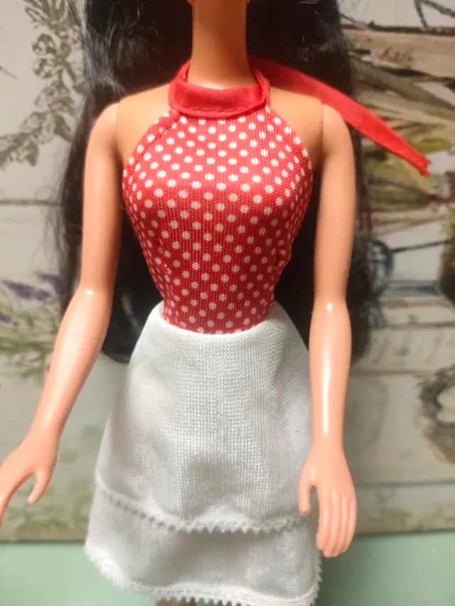 vestido rojo lunares y blanco para Barbie