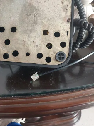 Teléfono antiguo baquelita negro