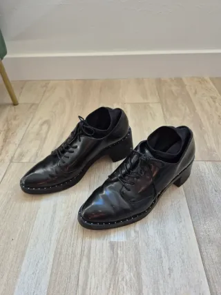 Zapatos de tacón negros