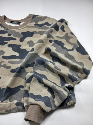 Sudadera Bershka Camuflaje Corta Talla S