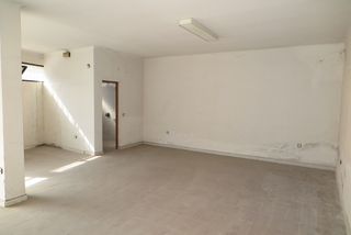 Oficina tipo nave en alquiler