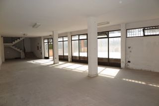 Oficina tipo nave en alquiler