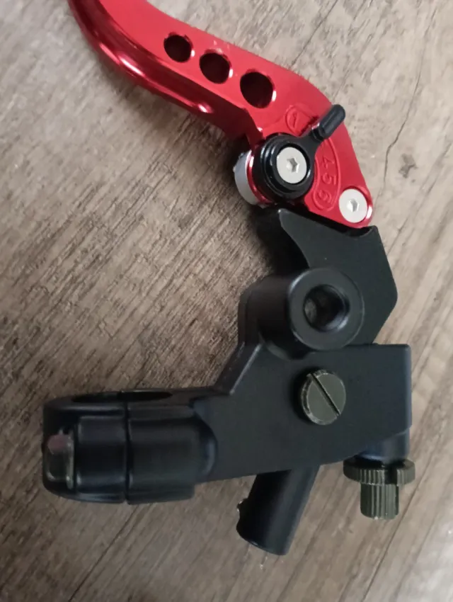 Manetas moto rojas nuevas