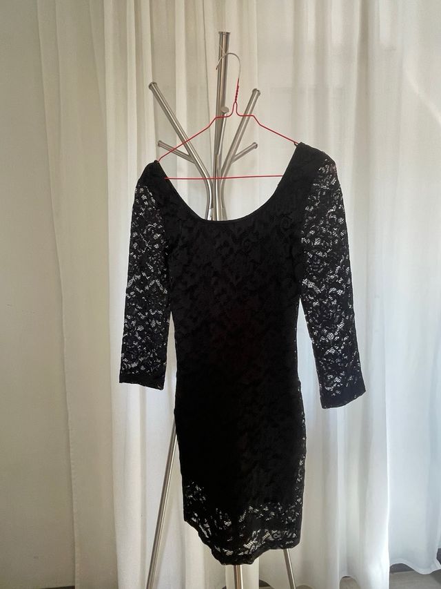 Vestido corto encaje manga larga