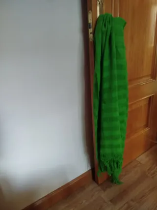 Fular artesanal verde