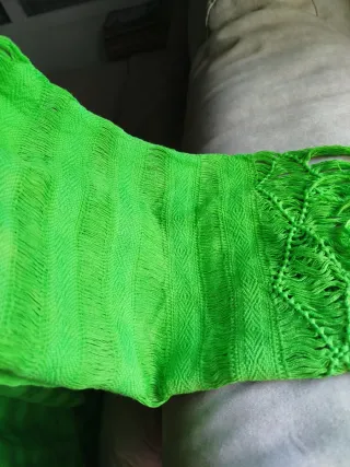 Fular artesanal verde