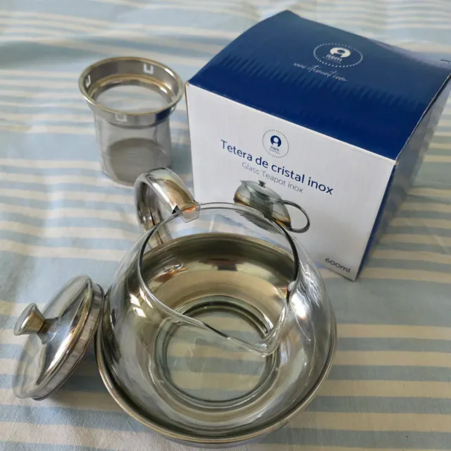 Tetera de cristal y acero inoxidable
