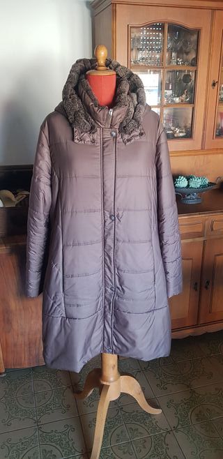 Piumino donna lungo con cappuccio