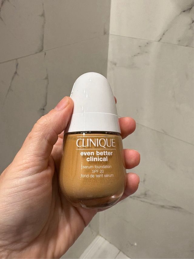 Clinique Even Better Clinical Serum Foundation SPF