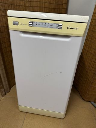 Lavavajillas Candy 6 cubiertos