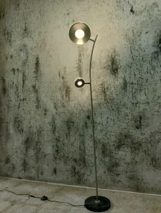 Lámpara de pie regulables intensidad moderna