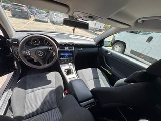Mercedes-Benz Clase C 2004